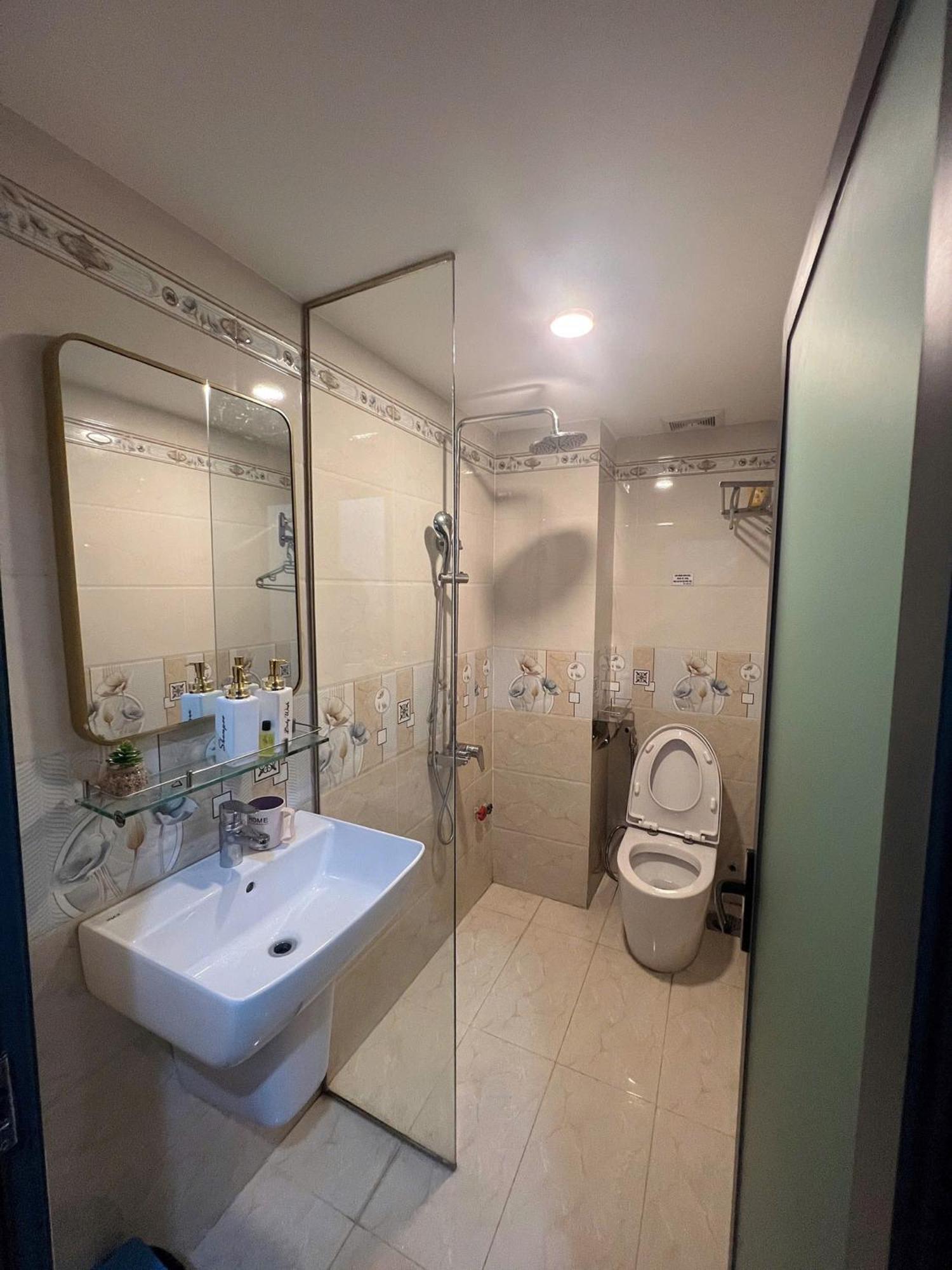 Khách sạn Victoria 2*